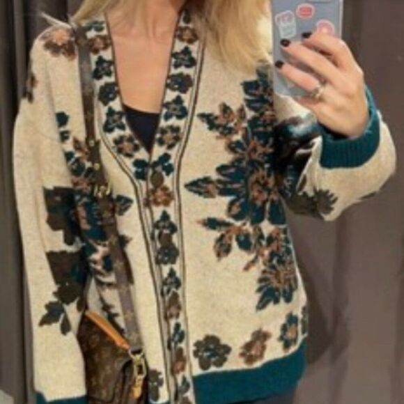 Zara Oversized Floral Knit Button Front Cardigan Beige Size Small - Picture 7 of 7